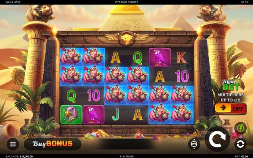 Pyramid Piggies